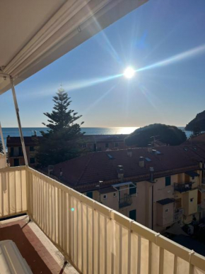 Seaview Apartment - B